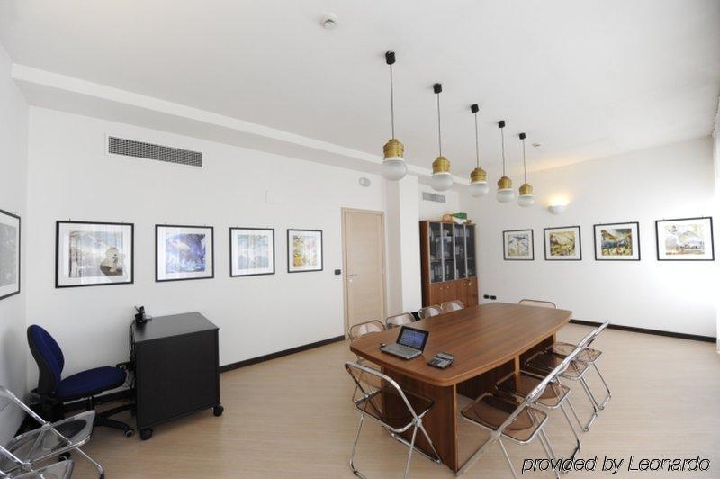Corvetto Residence Porto Di Mare Milánó Üzleti fotó